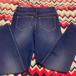 Women’s size 9 jeggings